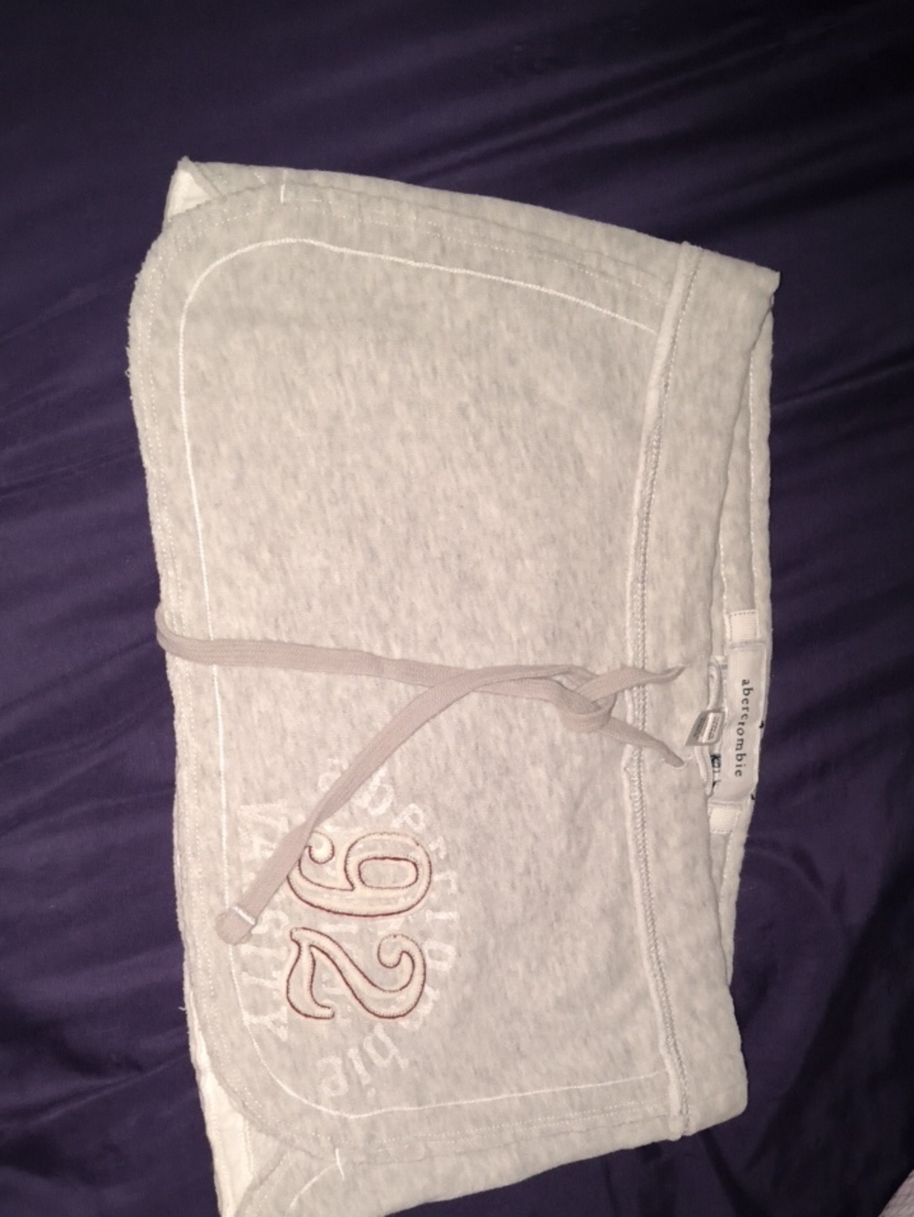 Abercrombie Y2K Gray Sweat Shorts 92 – Size L